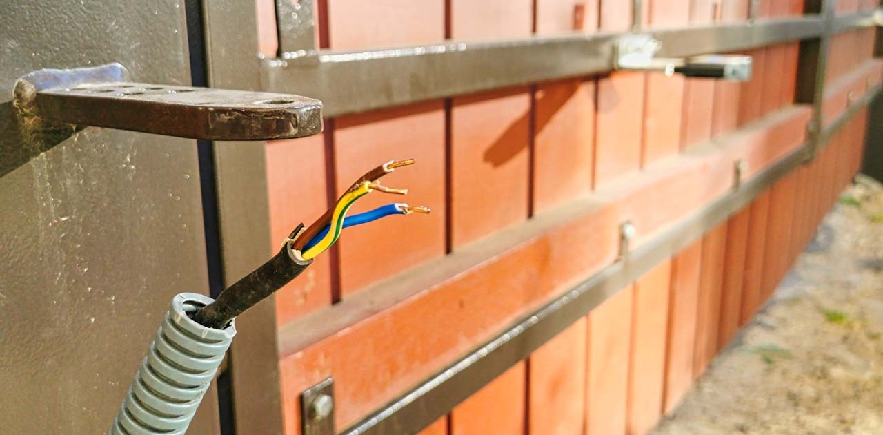 Common issues with Honolulu automatic gates. DIY gate repair, Hawaii.