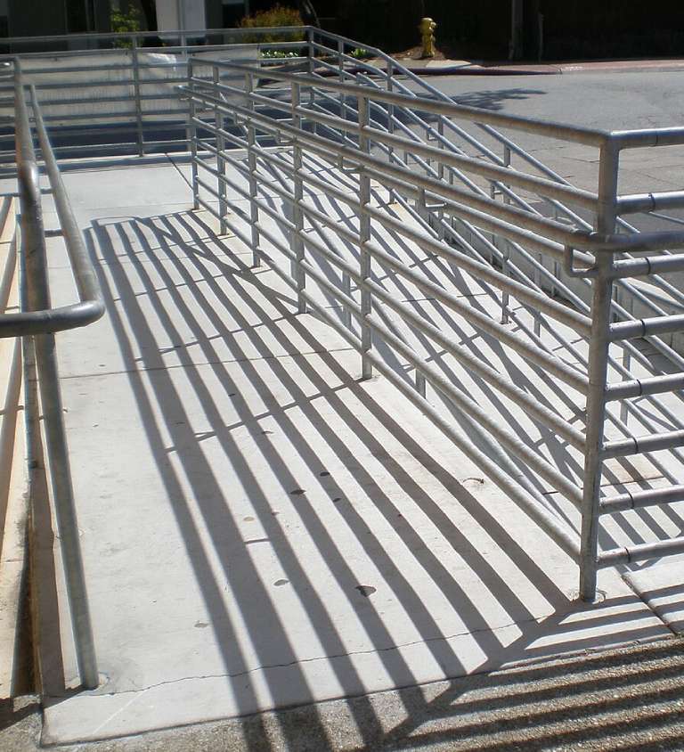 Honolulu handicap railing installer, Oahu. Business ADA compliance.